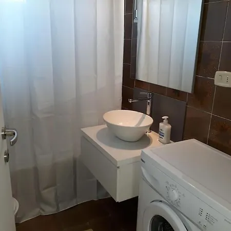 Appartement Con Giardino A *
